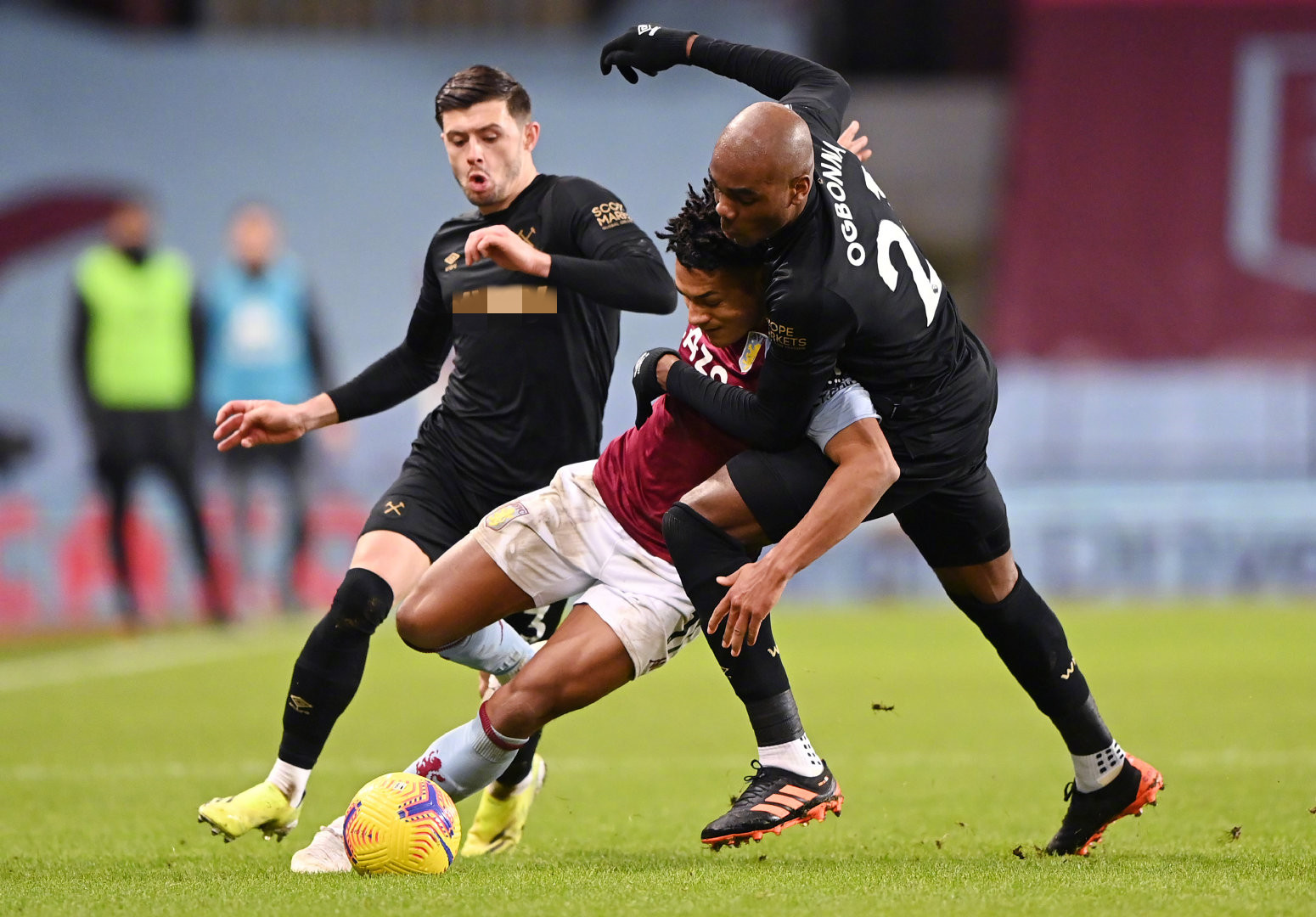 中国男篮稳 中国男篮稳